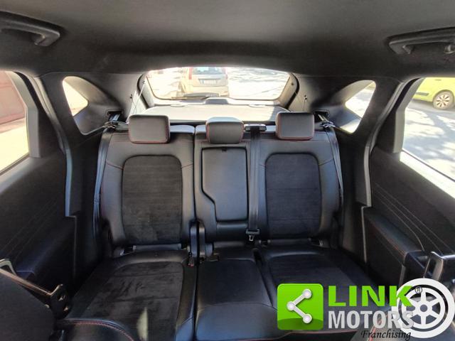 FORD Kuga 2.5 Full Hybrid 190 CVT 2WD ST-Line Design