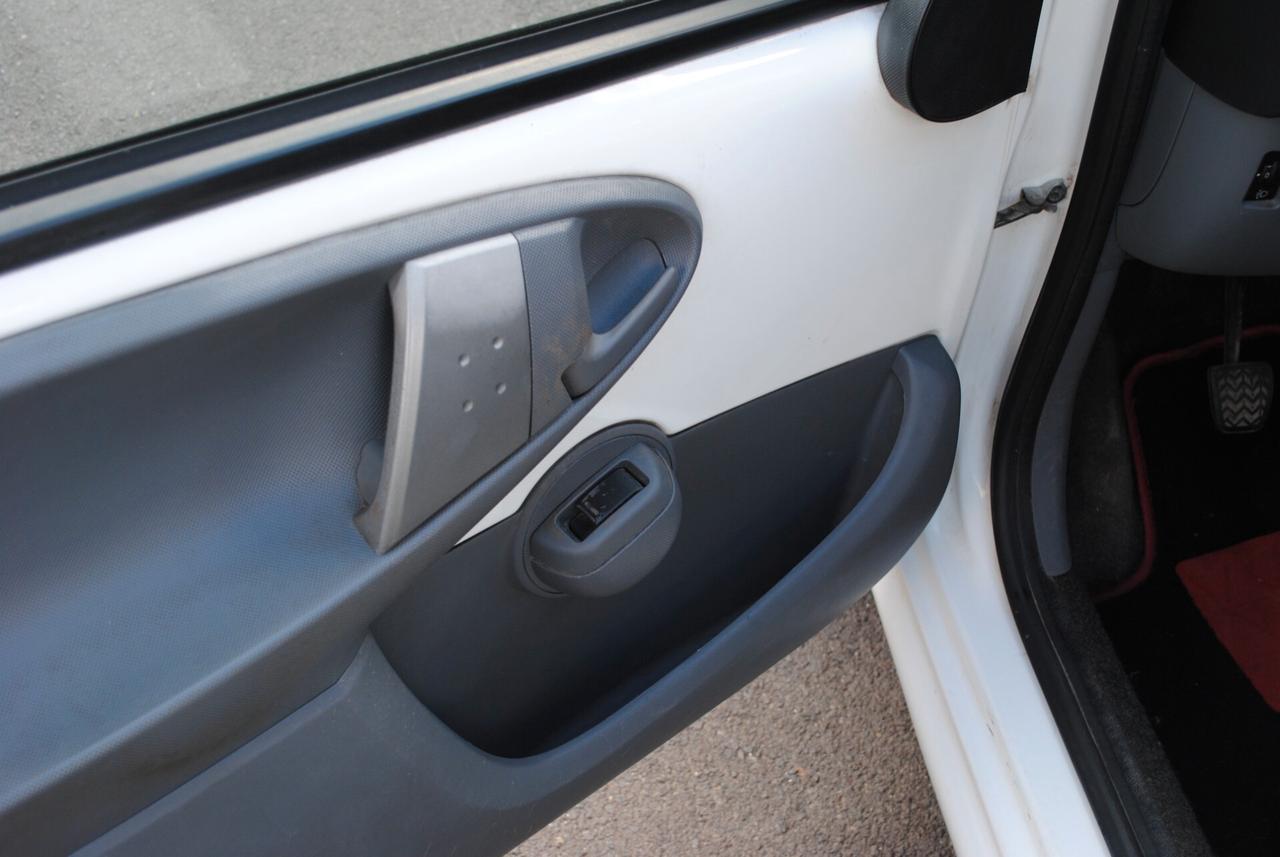 PEUGEOT 107 1.0 68 CV OK NEOPATENTATI