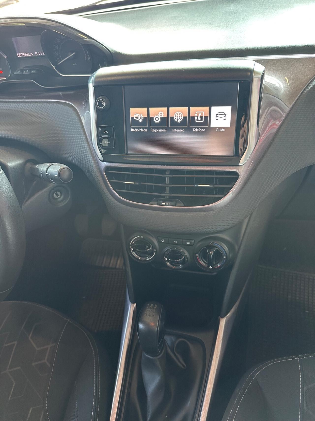 Peugeot 2008 PureTech 82 Allure