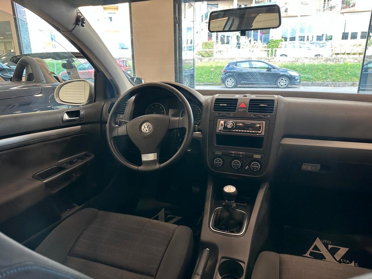 Volkswagen Golf 5 1.6 Comfortline