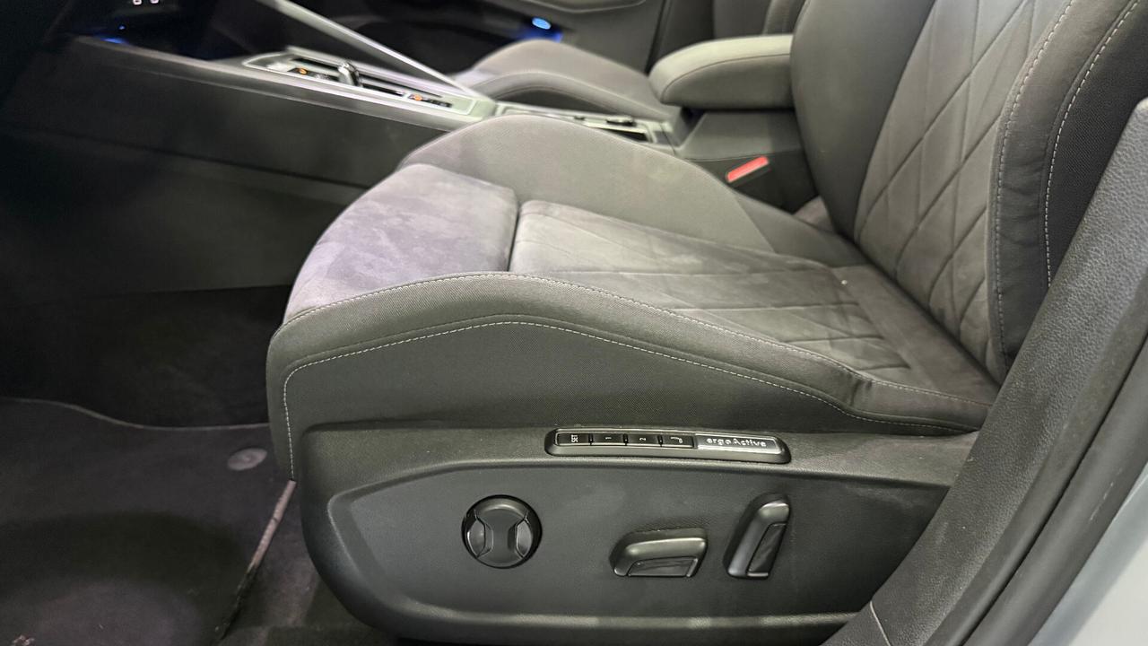 VOLSWAGEN GOLF 2.0 TDI 150 CV TETTO