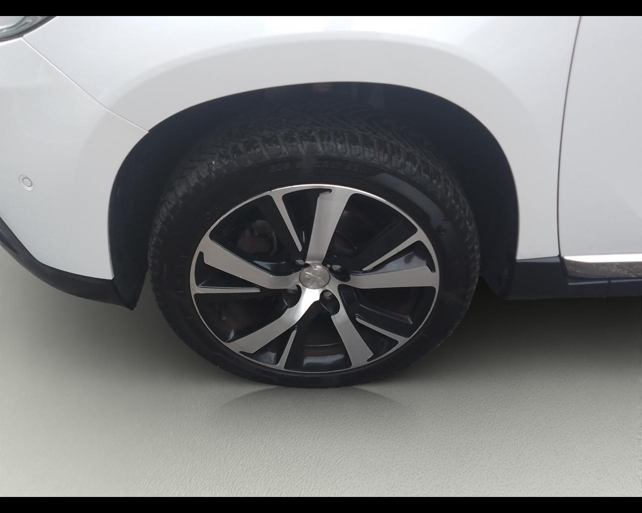 PEUGEOT 2008 - PureTech Turbo 110 EAT6 S&S Allure
