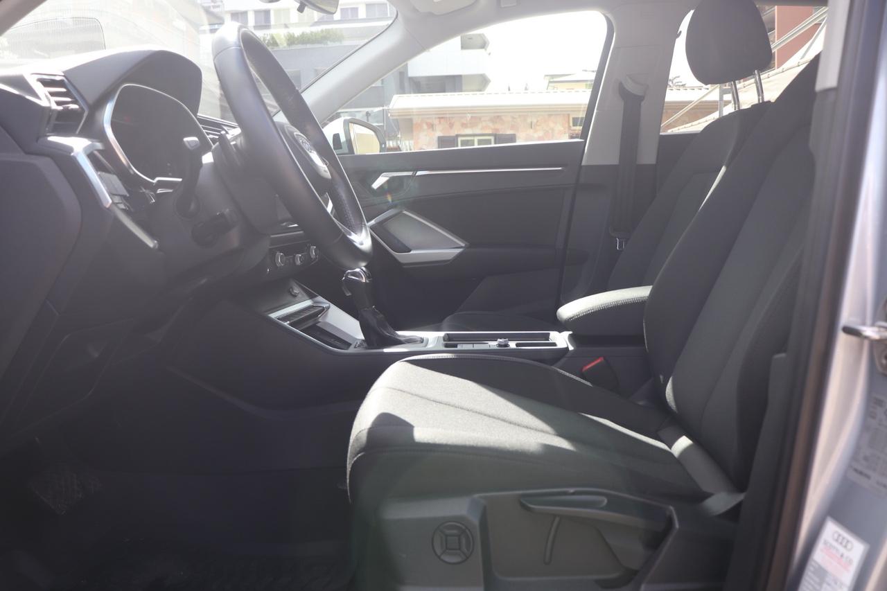 Audi Q3 40 TDI quattro S tronic Business Advanced