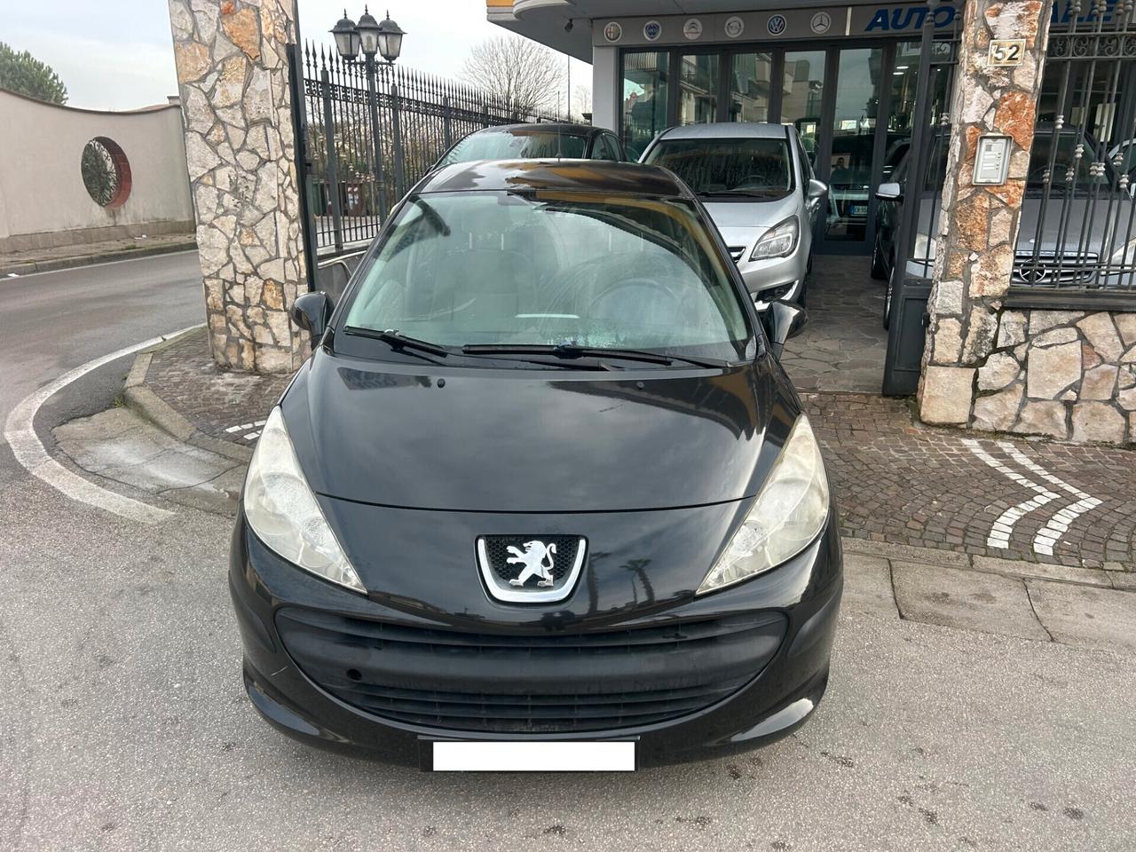 Peugeot 207 1.4 88CV 5p. ONE Line