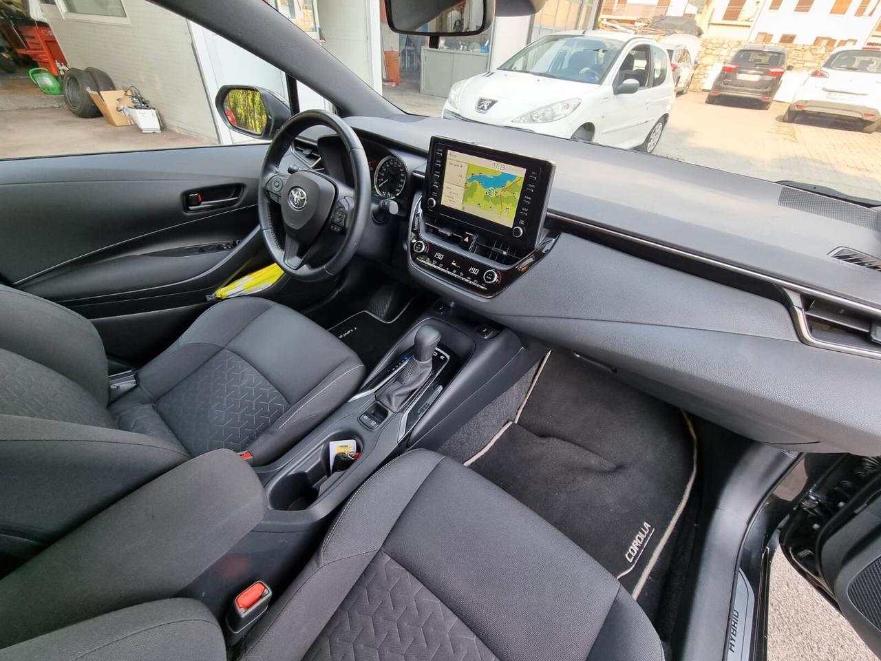 Toyota Corolla 1.8 Hybrid Business