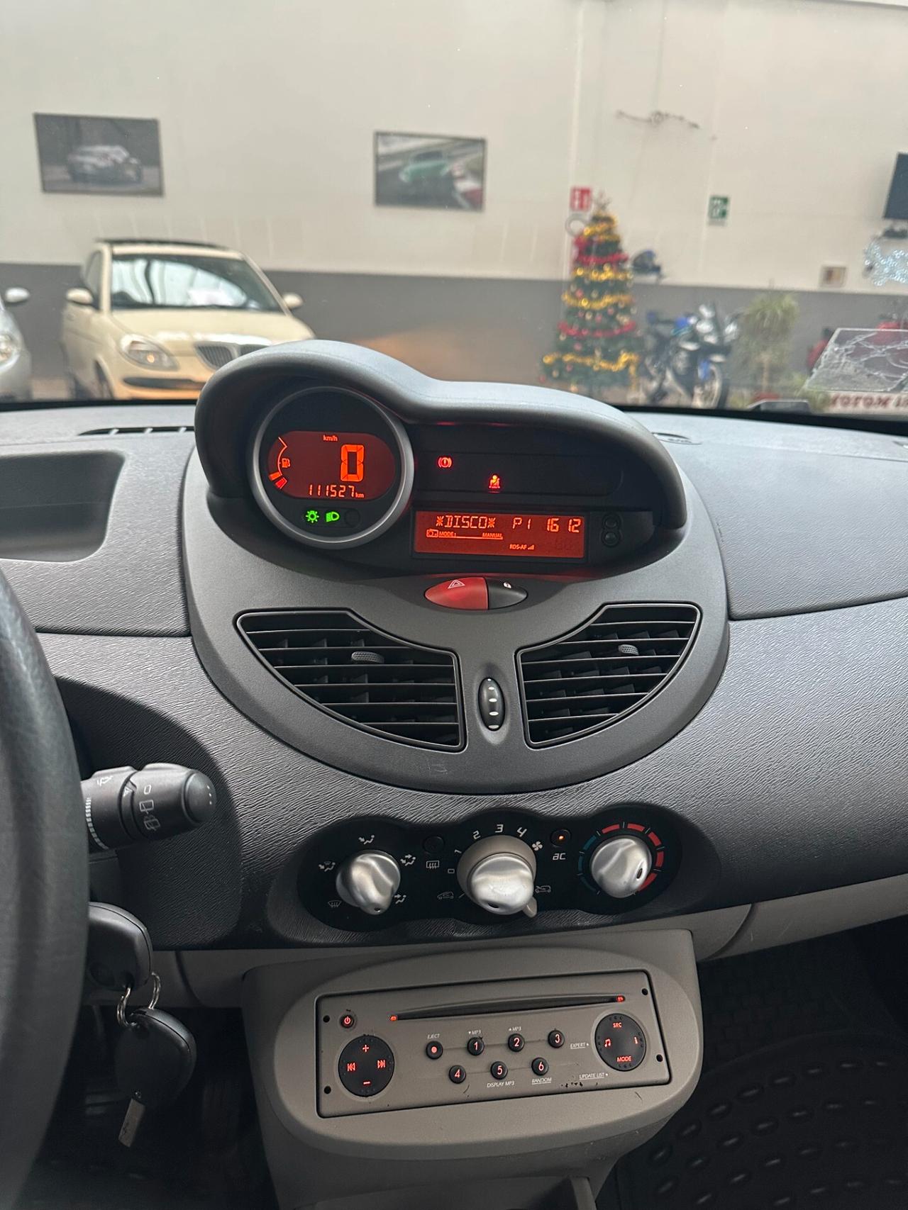 Renault Twingo 1.2 Benz, Euro 4, guidabile da neopat, garantita