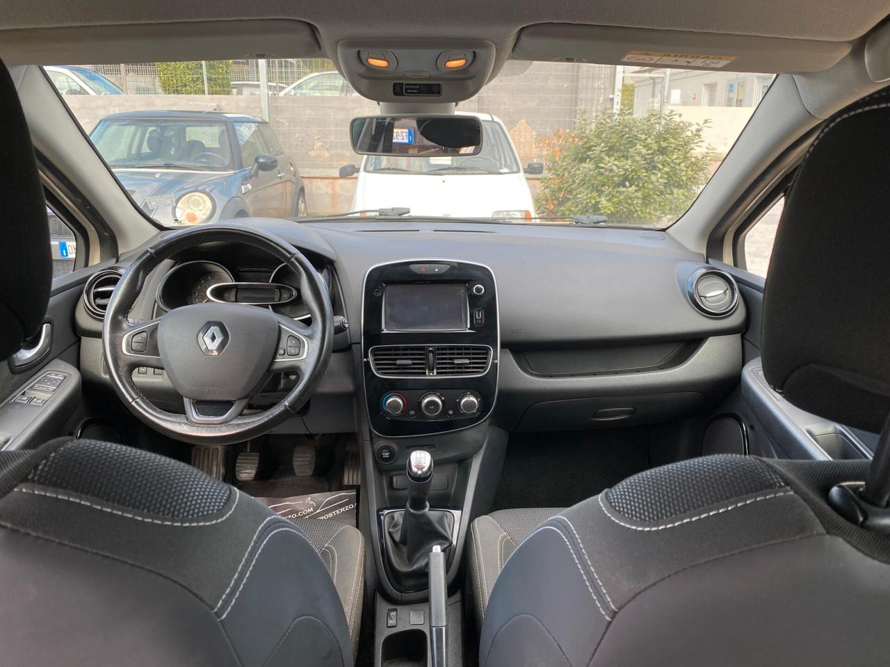 RENAULT CLIO UNICO PROPRIETARIO