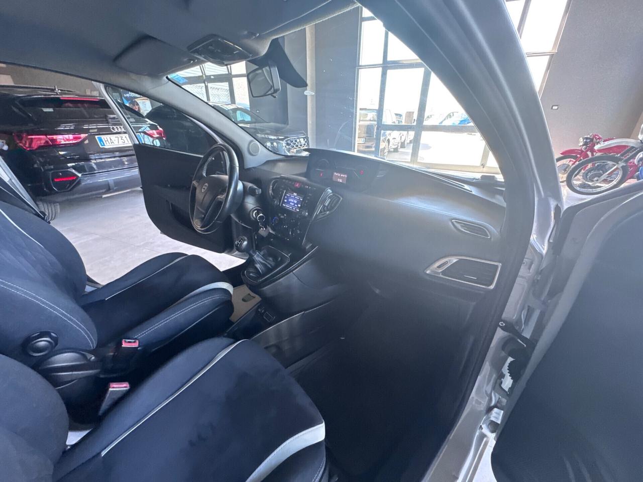 LANCIA YPSILON 1.3 MJET MYA