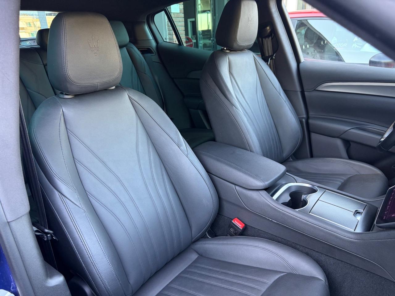 Maserati Grecale MHEV 300 CV AWD GT