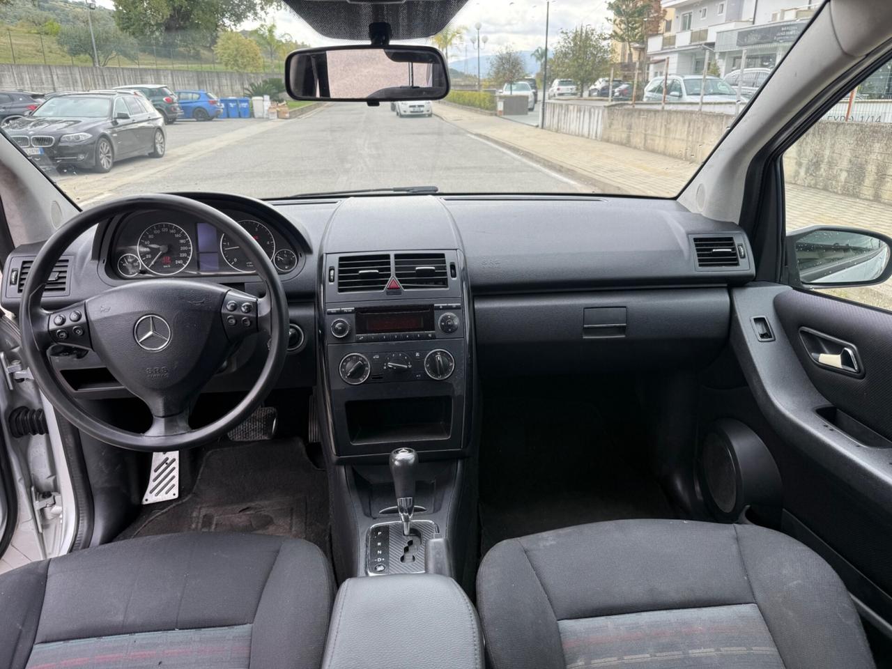 Mercedes-benz A 180 automatica
