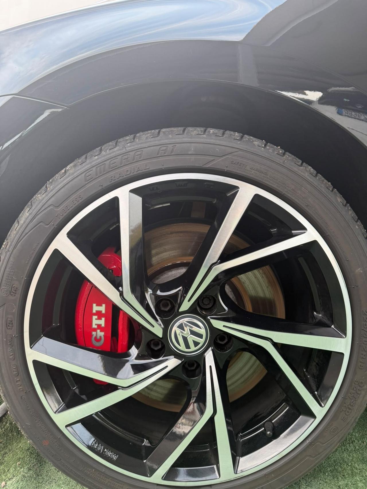 Volkswagen Golf GTI 2.0 TSI TCR DSG 5p. BlueMotion Technology
