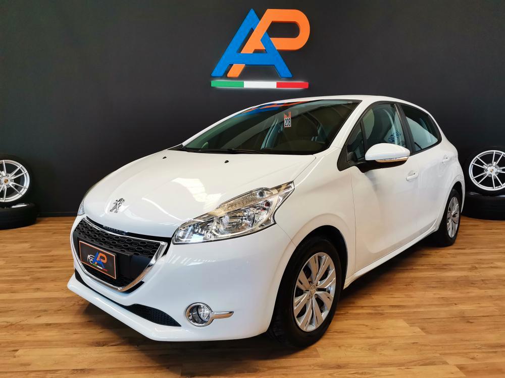 Peugeot 208 5 Porte 208 5p 1.4 hdi 8v Allure
