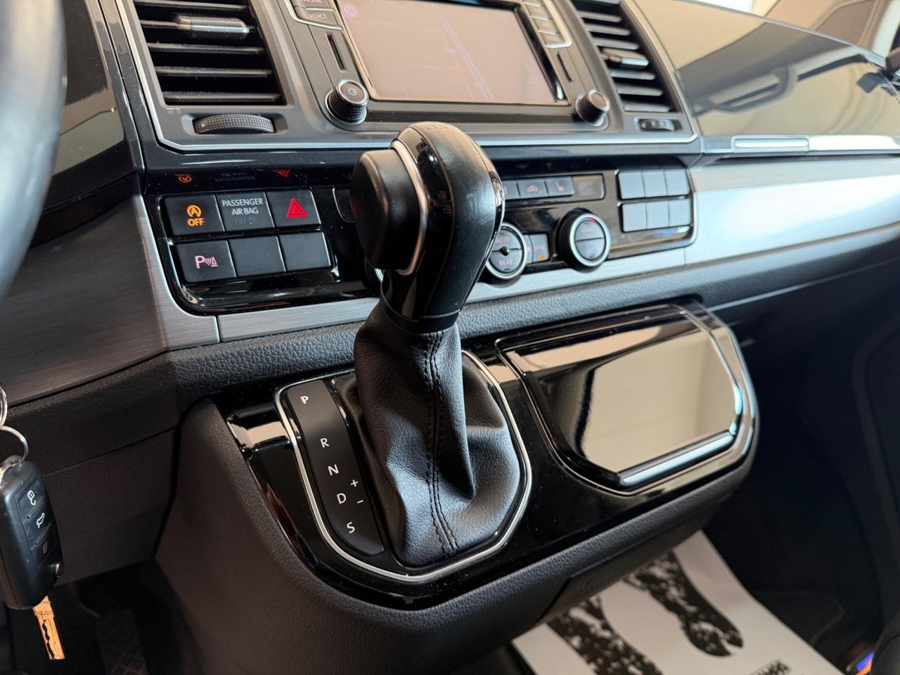 Volkswagen Multivan T6 BULLI FULL - GANCIO