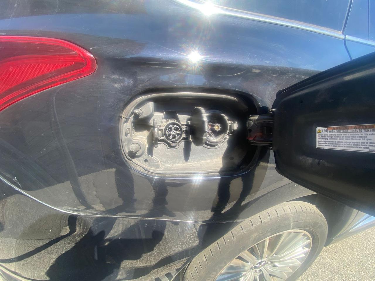 Mitsubishi Outlander 2.4 PHEV #50018