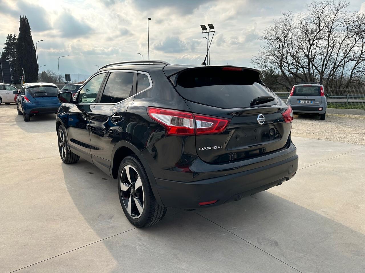 Nissan Qashqai 1.5 dCi N-Connecta 360°