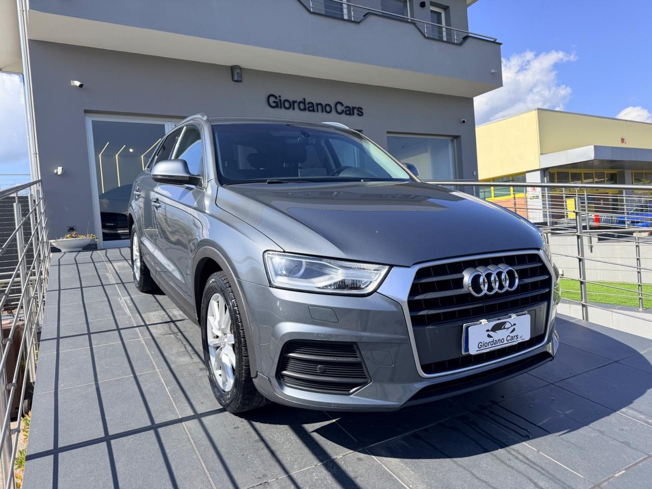 Audi Q3 2.0 TDI 120CV S tronic Sport in garanzia