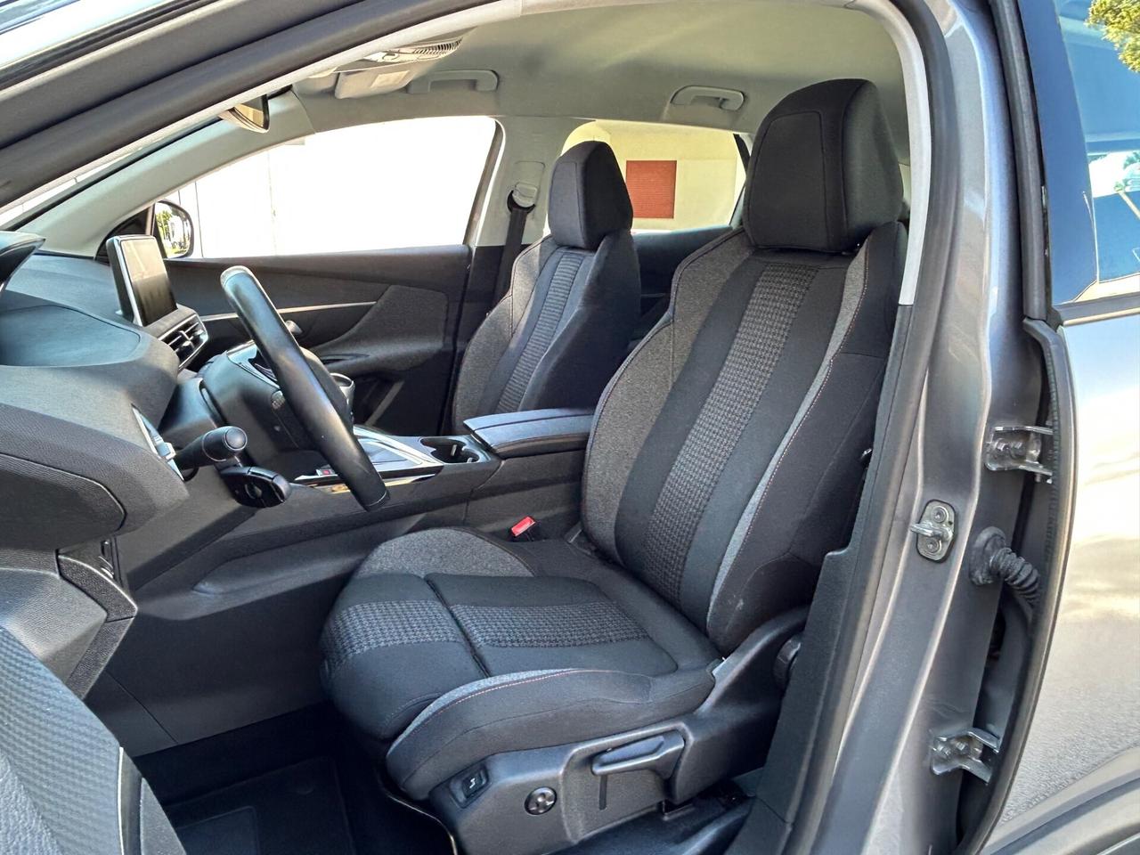 Peugeot 3008 BlueHDi 130 S&S Business