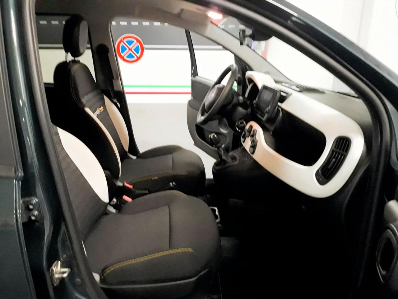 Fiat Panda 1.0 FireFly S&S Hybrid Pandina