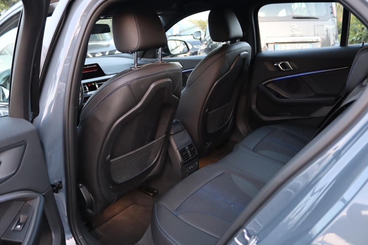 Bmw 118 118d 5p. Msport