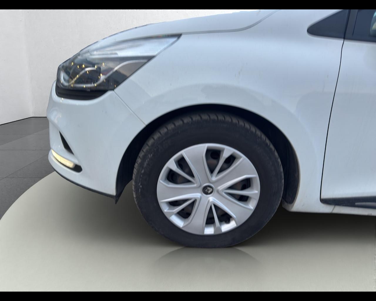 RENAULT Clio 4ª serie - Clio dCi 8V 75 CV 5 porte Business