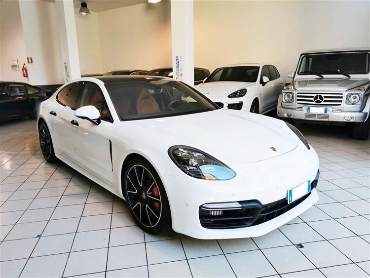Porsche Panamera 4.0 Turbo