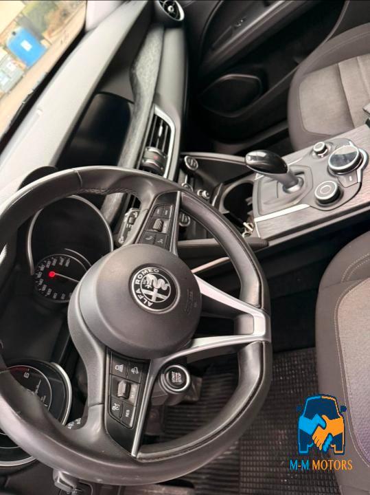 Alfa Romeo Stelvio 2.2 t Sport Tech rwd 160cv auto