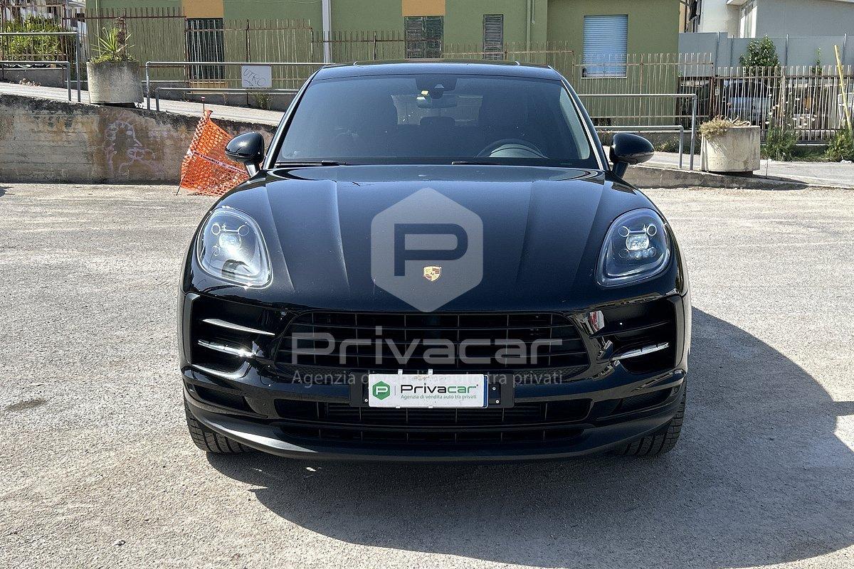 PORSCHE Macan 2.0