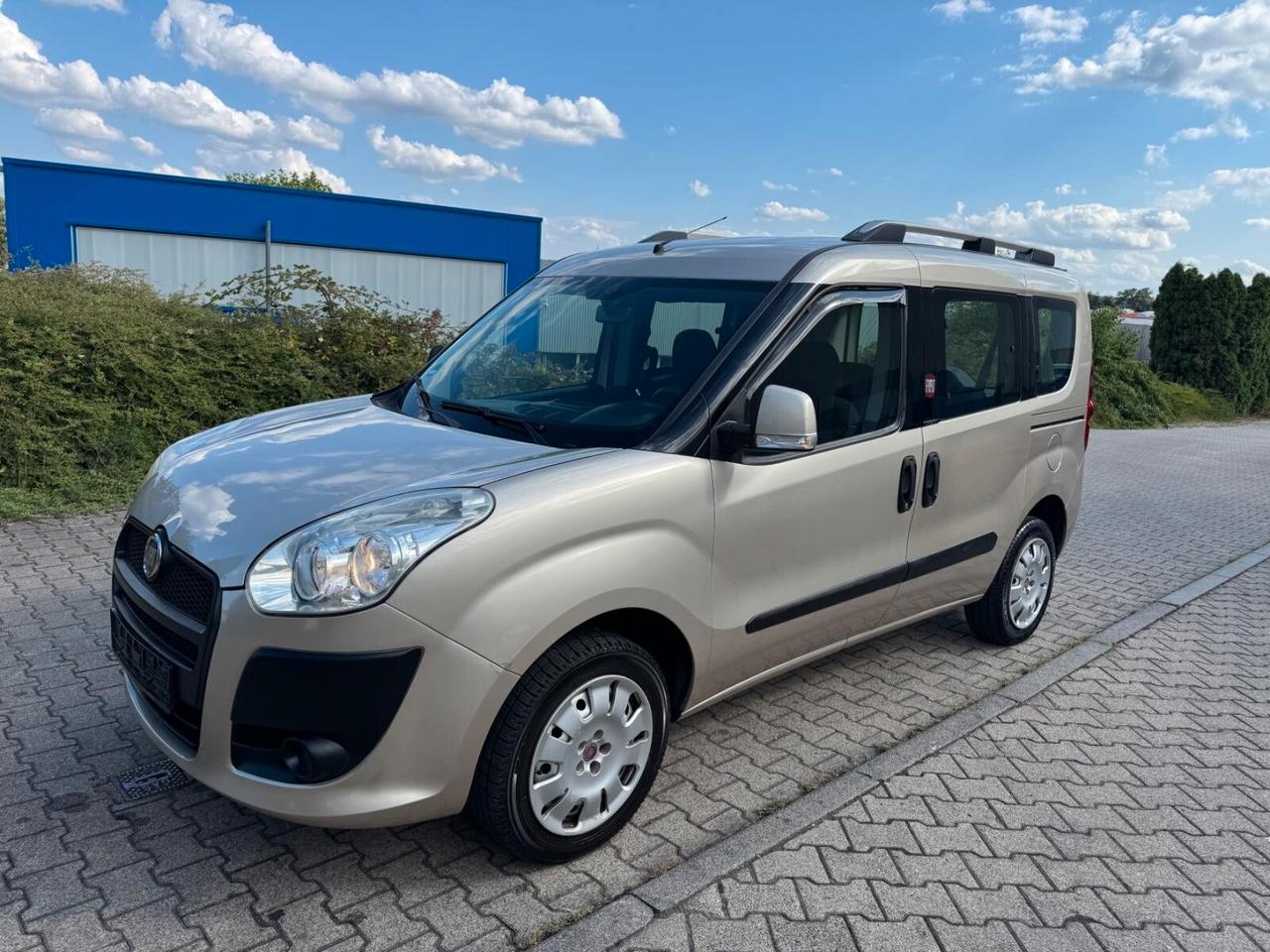 Fiat Doblo 1.4 16V Maxi vettura 5 posti