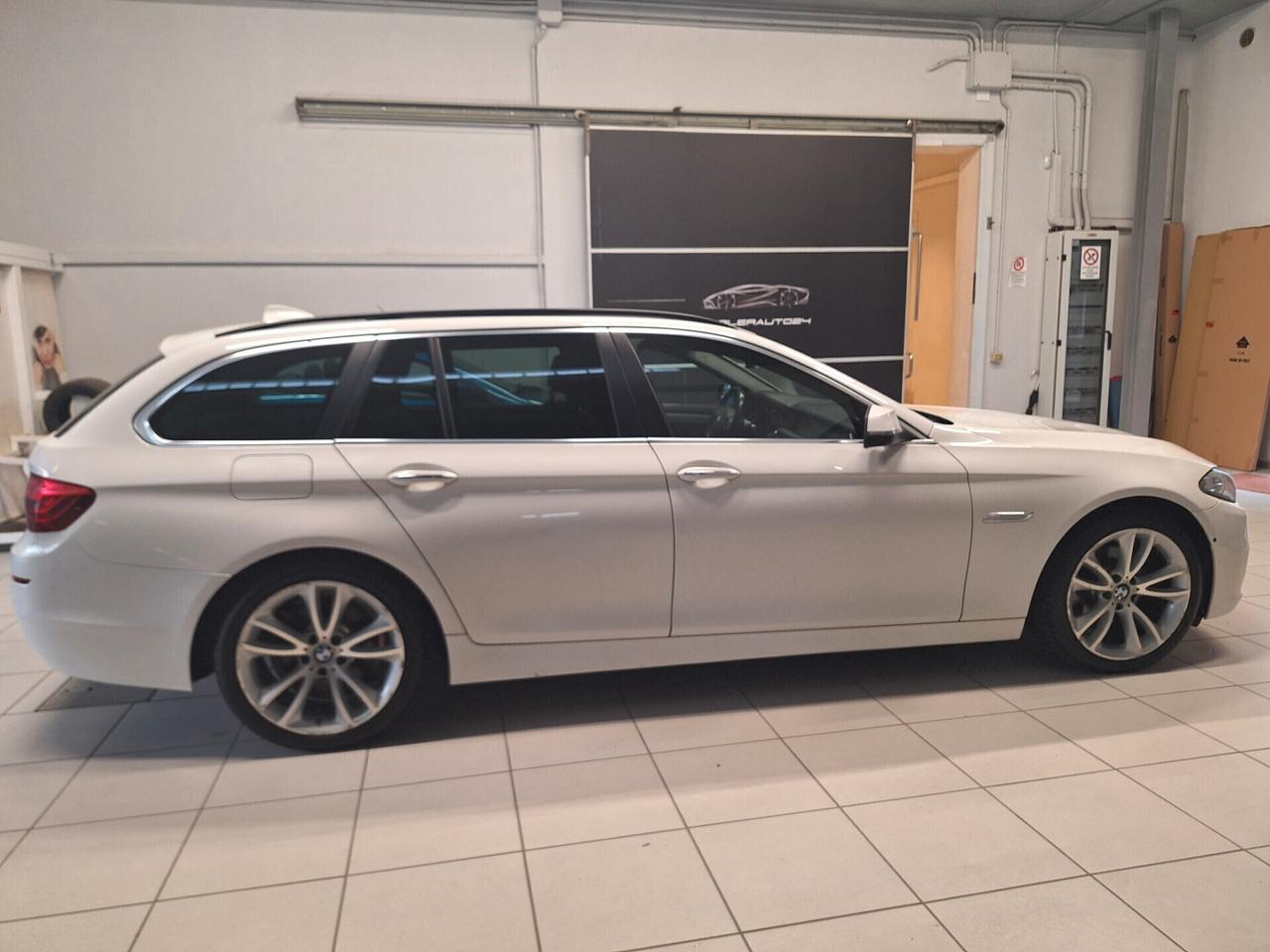 Bmw 520 520d xDrive Touring Luxury