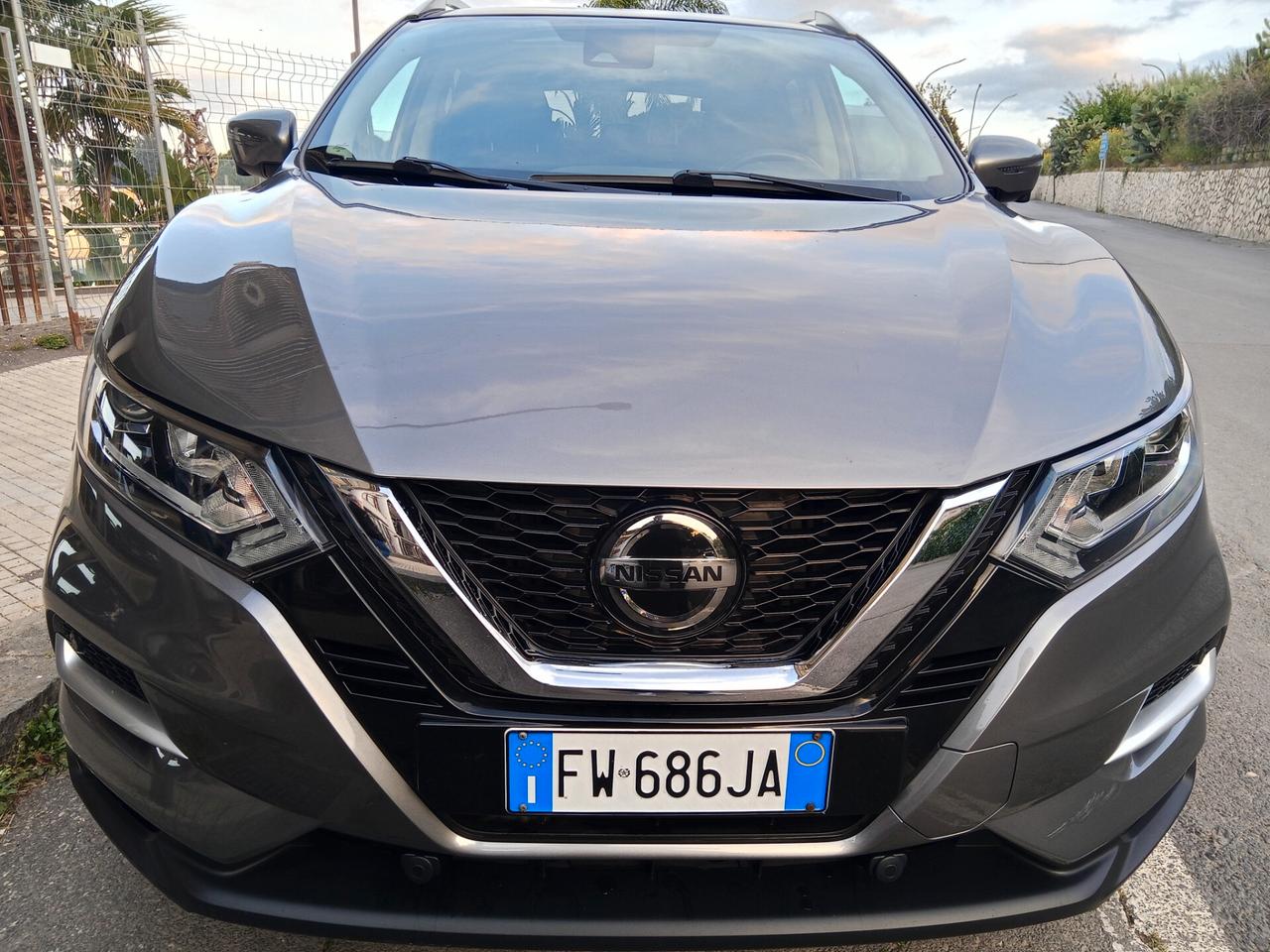 Nissan Qashqai 1.5 dCi 115 CV Tetto-Navi km certificati 1 proprietario