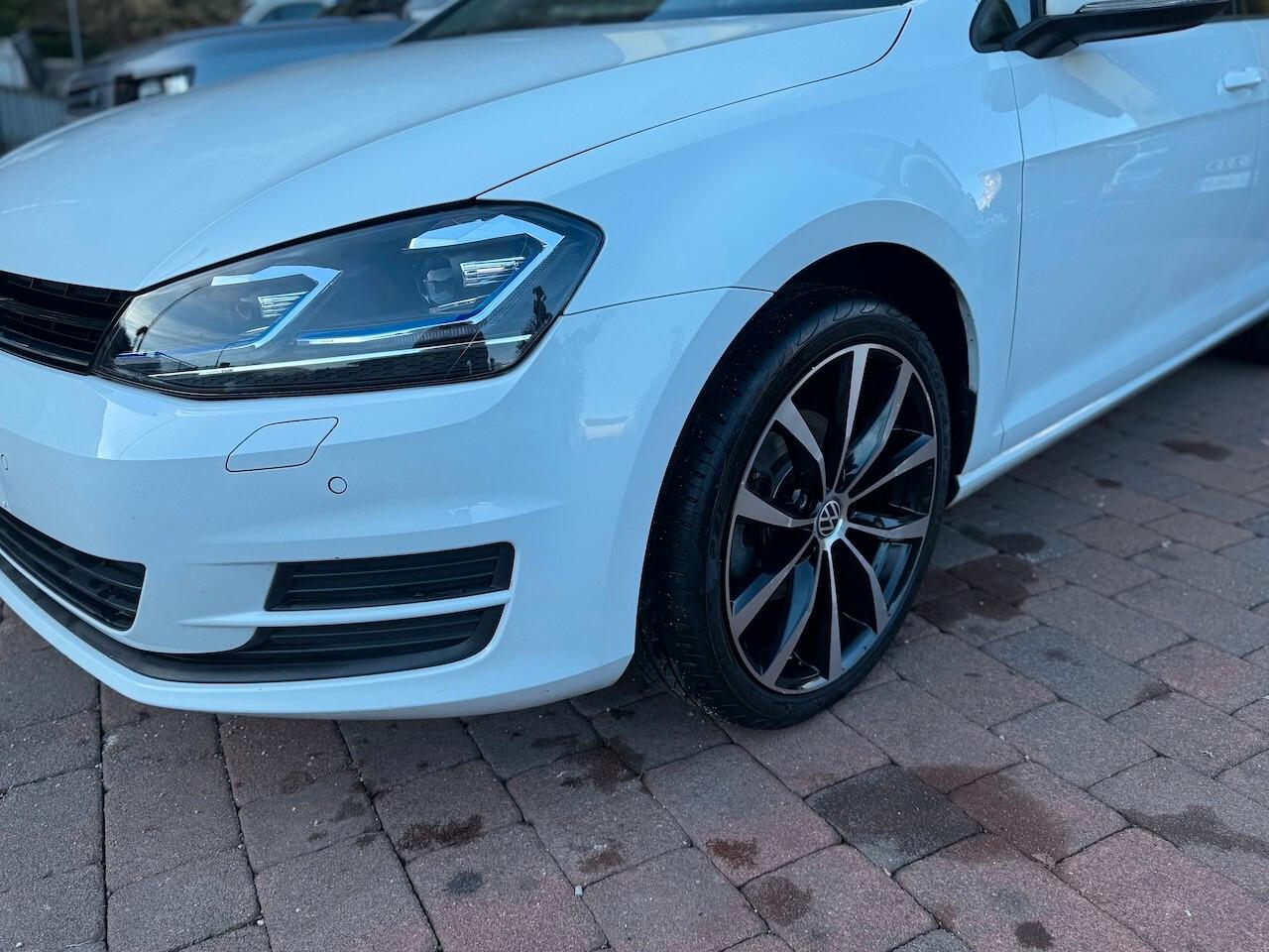 Volkswagen Golf 2.0 TDI 5p. Highline BlueMotion Technology