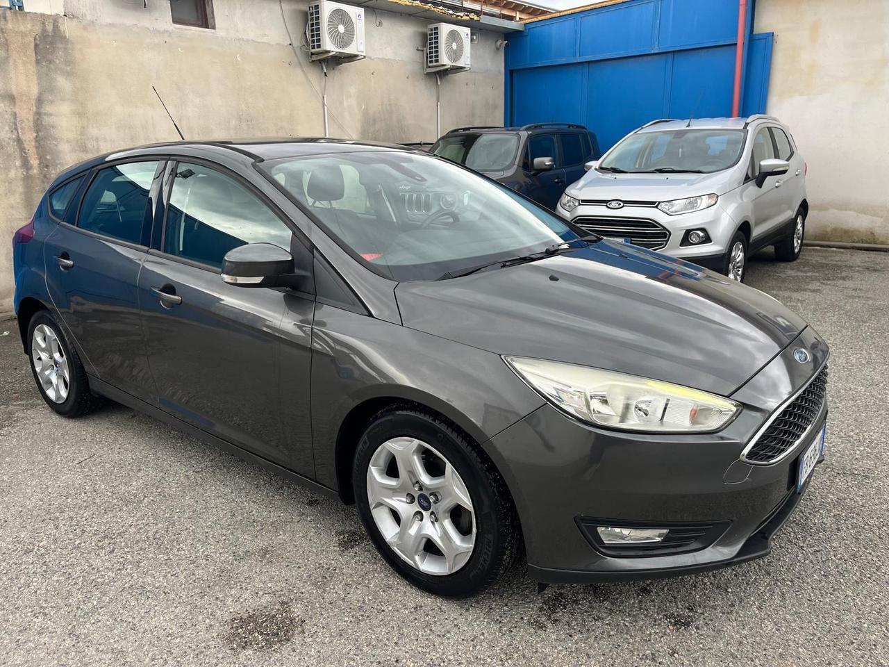 Ford focus-5P-1.0 ecoboost-benz-2016