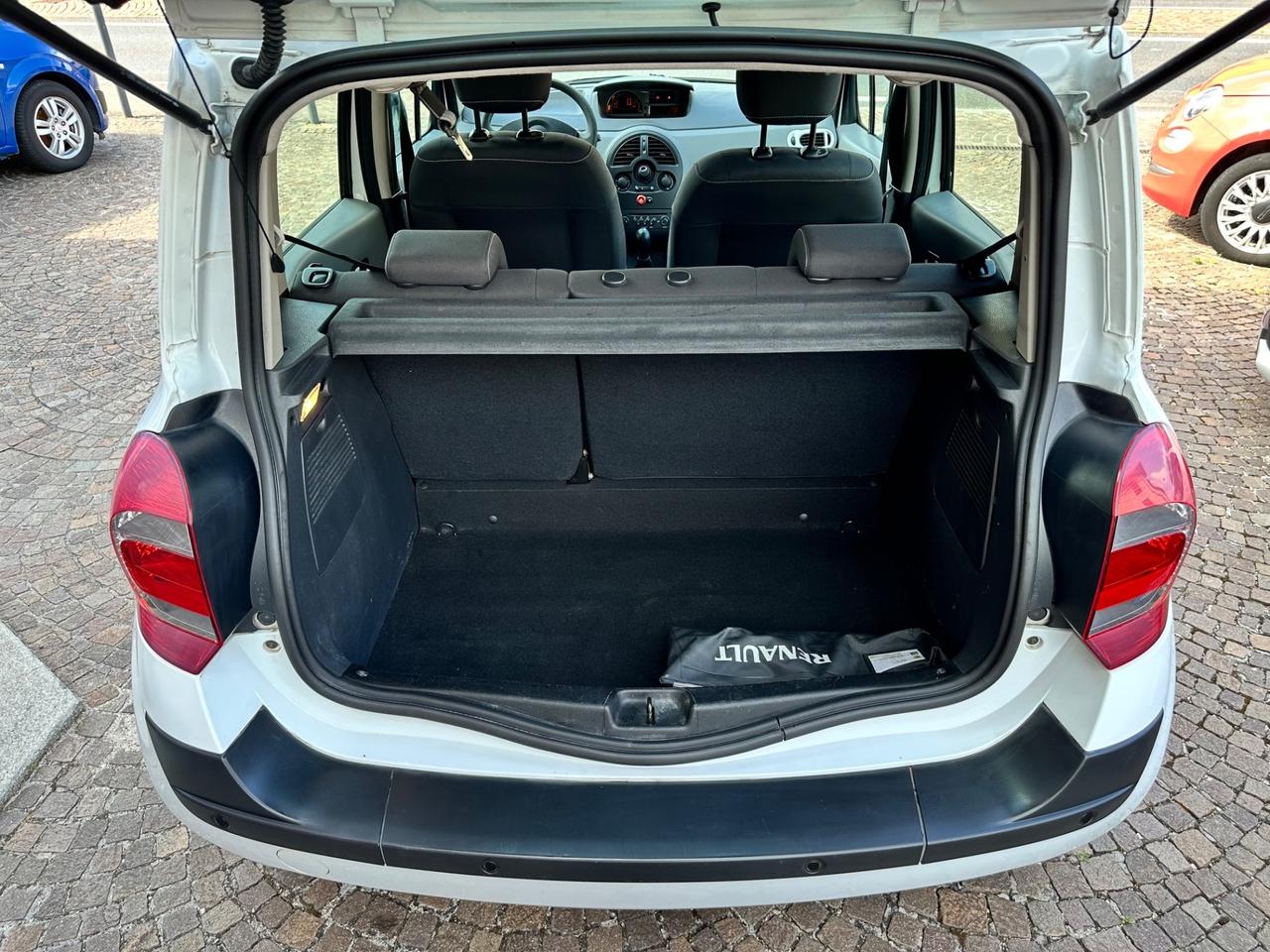 Renault Modus 1.2Bz 75Cv 5P -Uniproprietario