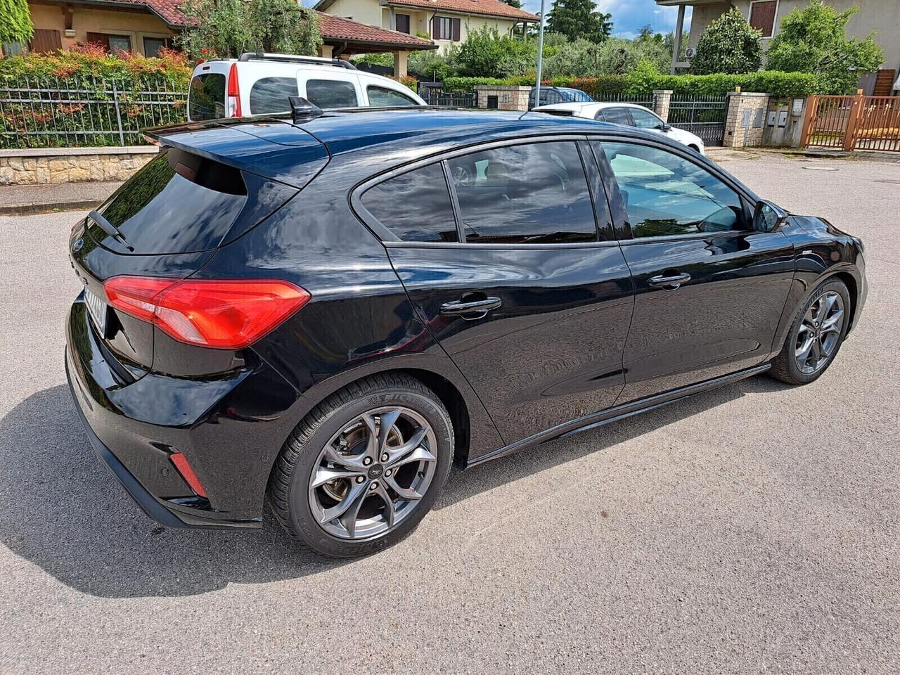 Ford Focus berlina 1.5 TDCi 120 CV Start&Stop Powershift ST Line