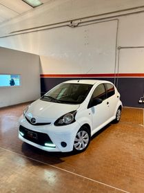 Toyota Aygo 1.0 12V VVT-i 5 porte Lounge Connect
