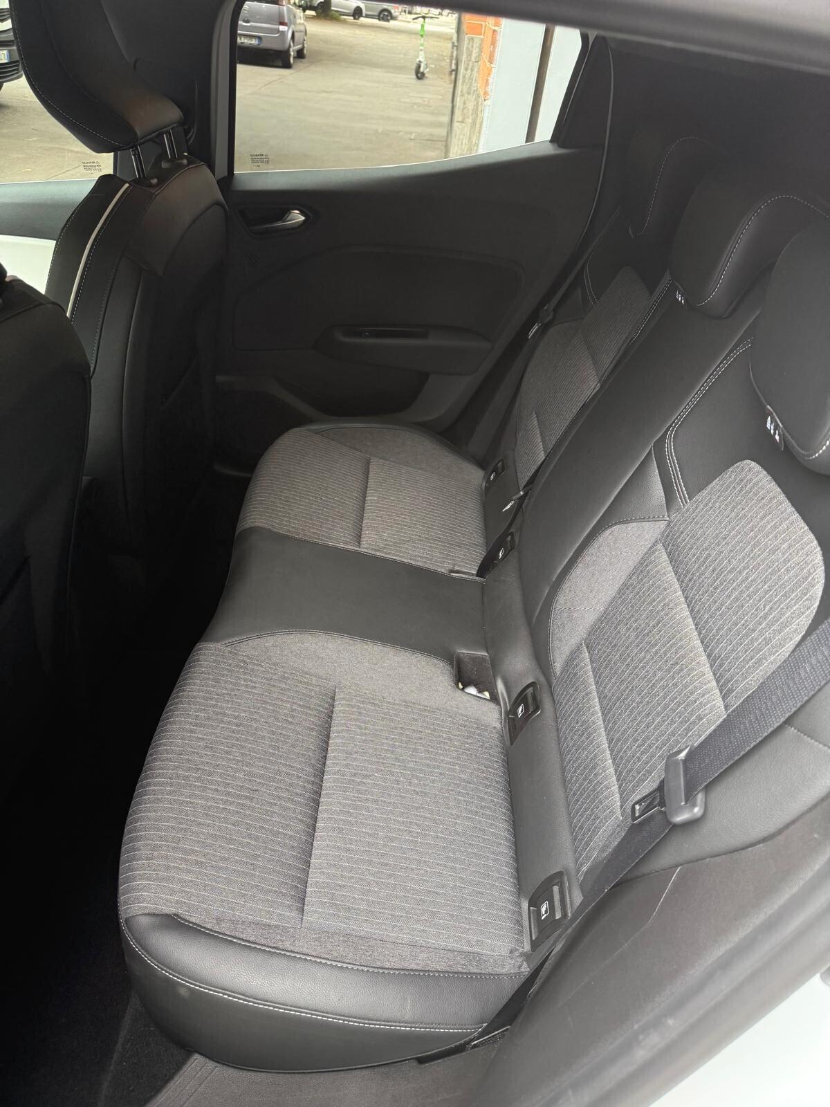 Renault Clio TCe 90 CV 5 porte Techno