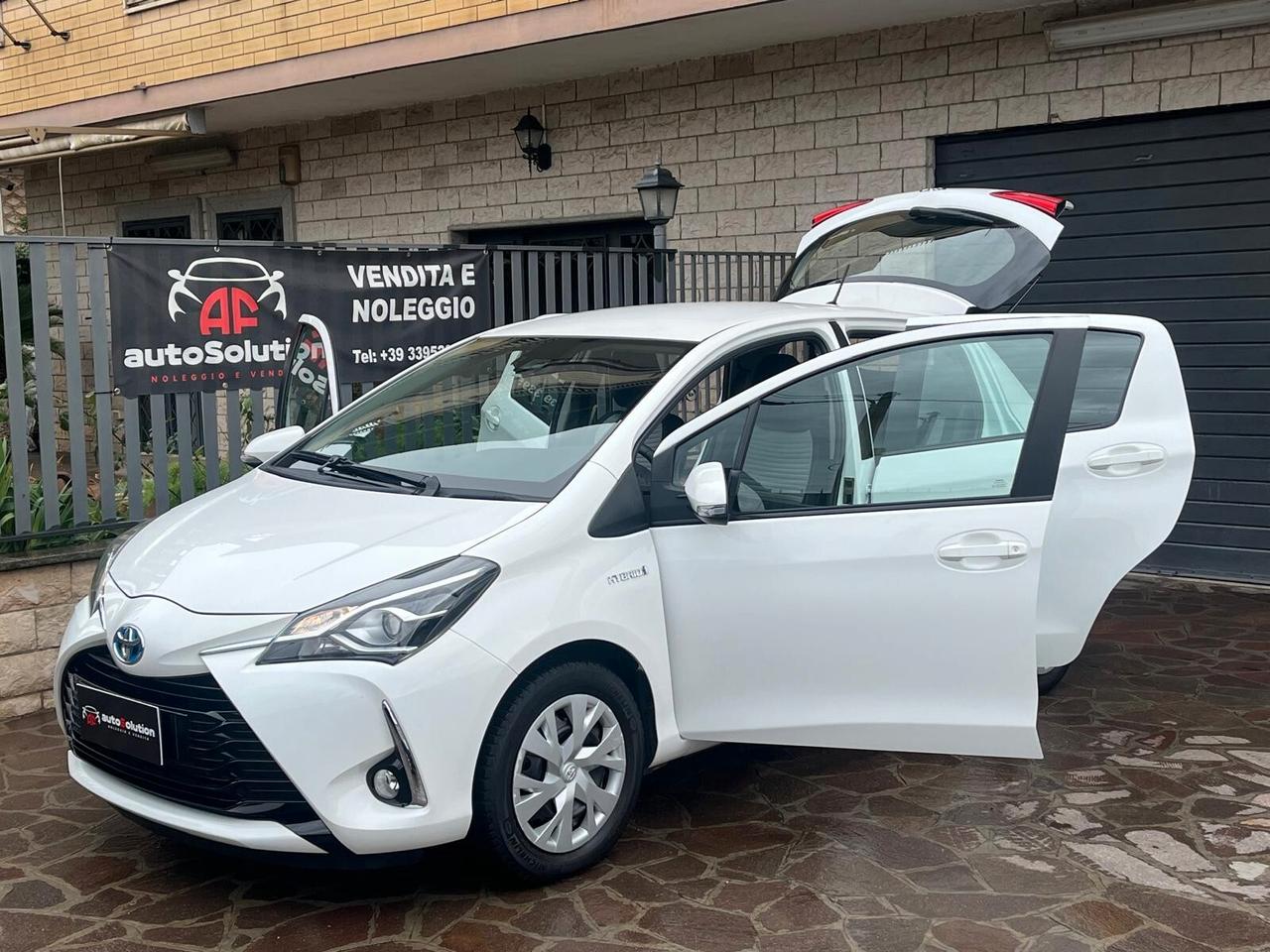 Toyota Yaris 1.5 Hybrid 5 porte Business