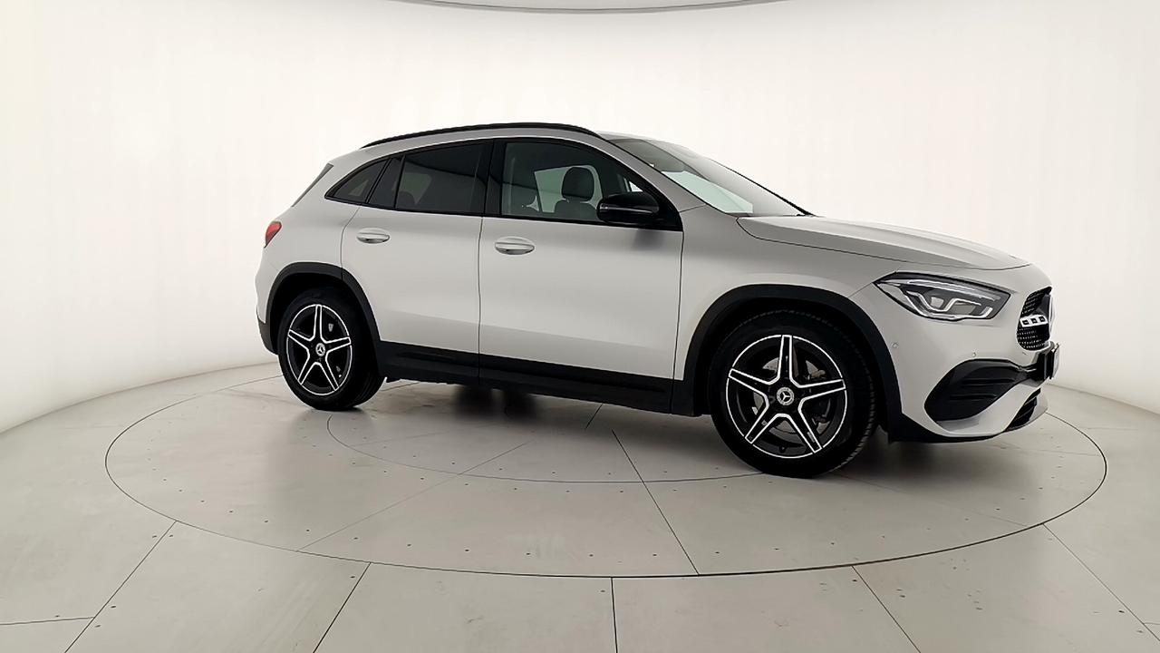 Mercedes-Benz GLA-H247 2020 - GLA 200 d Premium auto