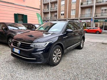 VOLKSWAGEN Tiguan 2.0 TDI 150 CV SCR DSG Life