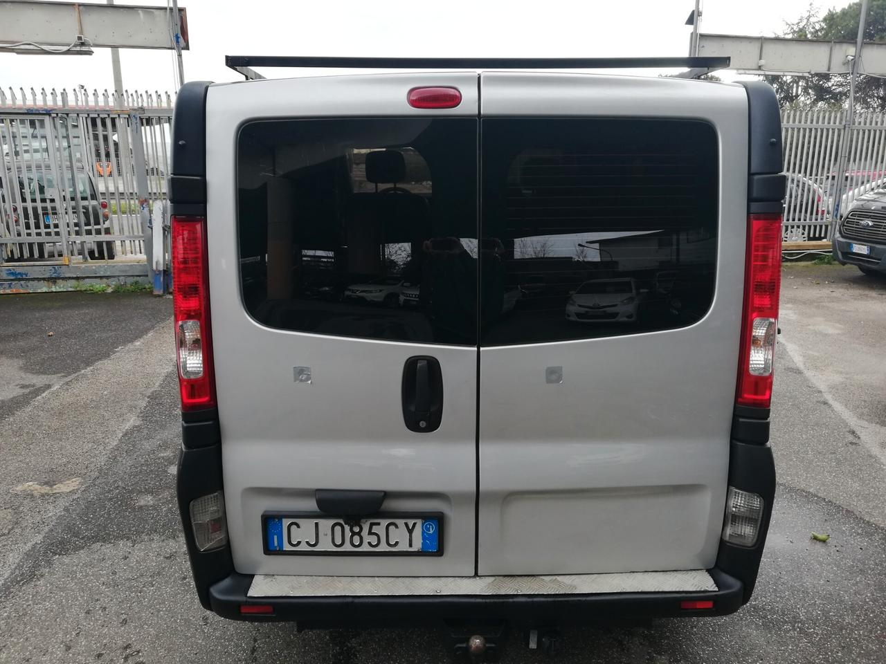 Renault Trafic 1.9 dCi/100CV PC-TN Combi 6 Posti