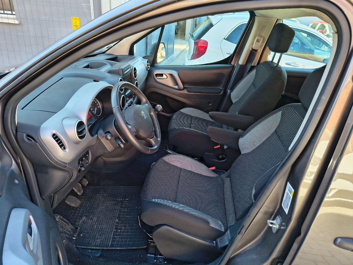 PEUGEOT - Partner - Tepee VTi 120 Outdoor