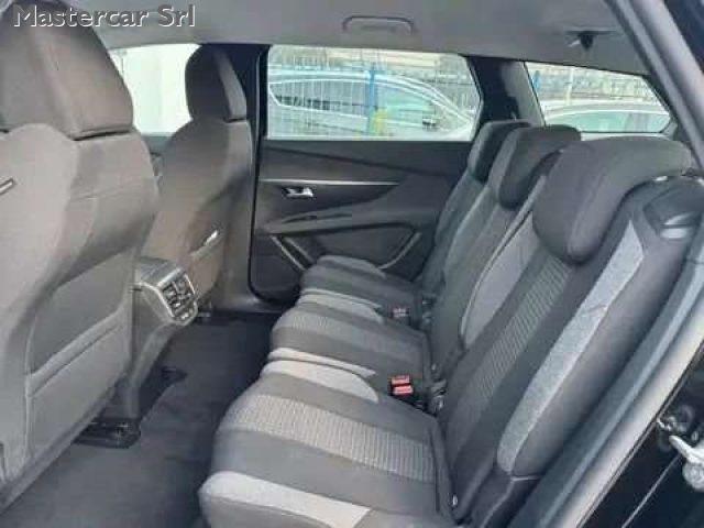 PEUGEOT 5008 7 POSTI 1.5 bluehdi Business EAT8 - GF870RZ