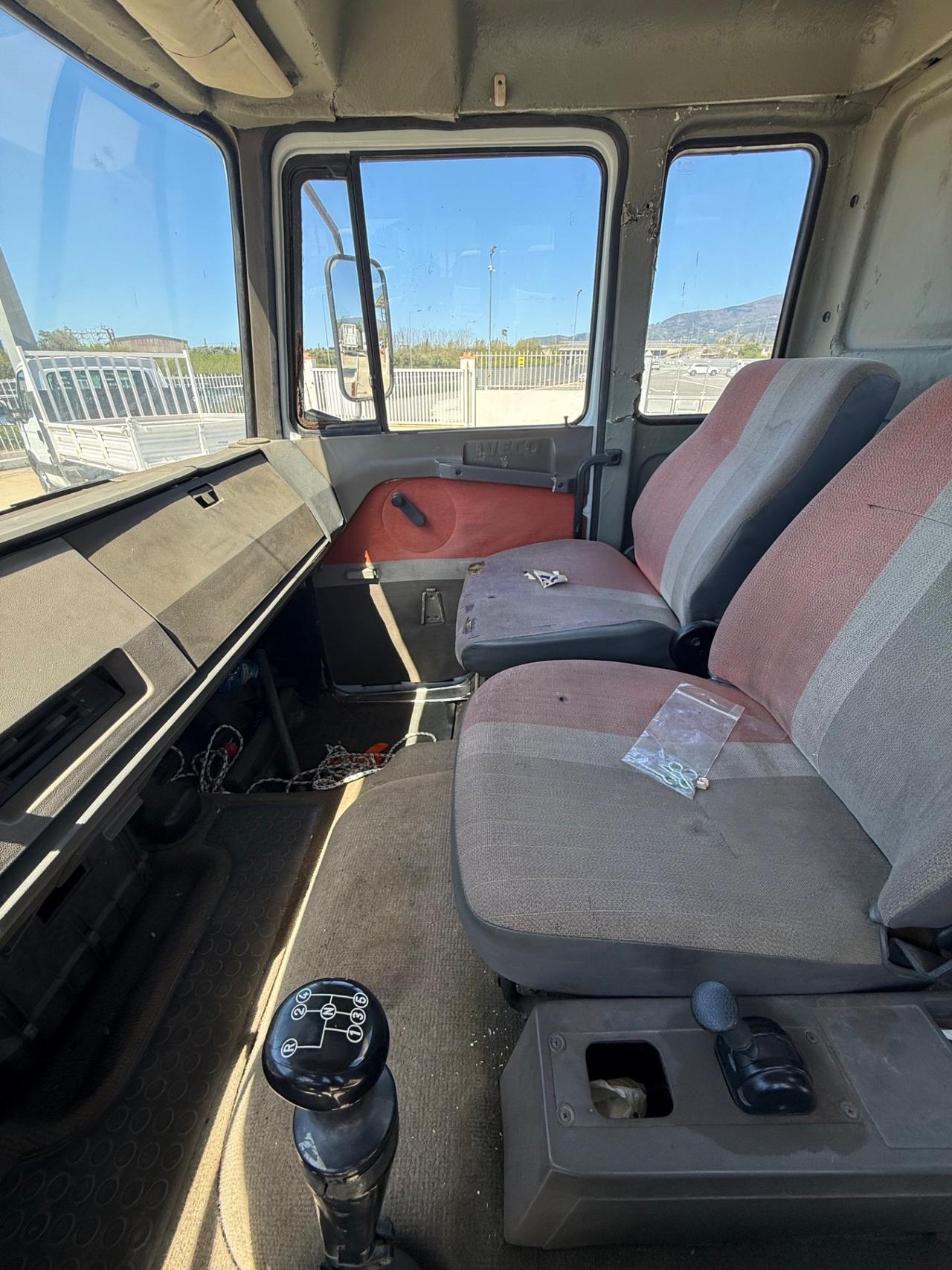 Iveco 115-17 PIATTAFORMA BIZZOCCHI 18 Mt