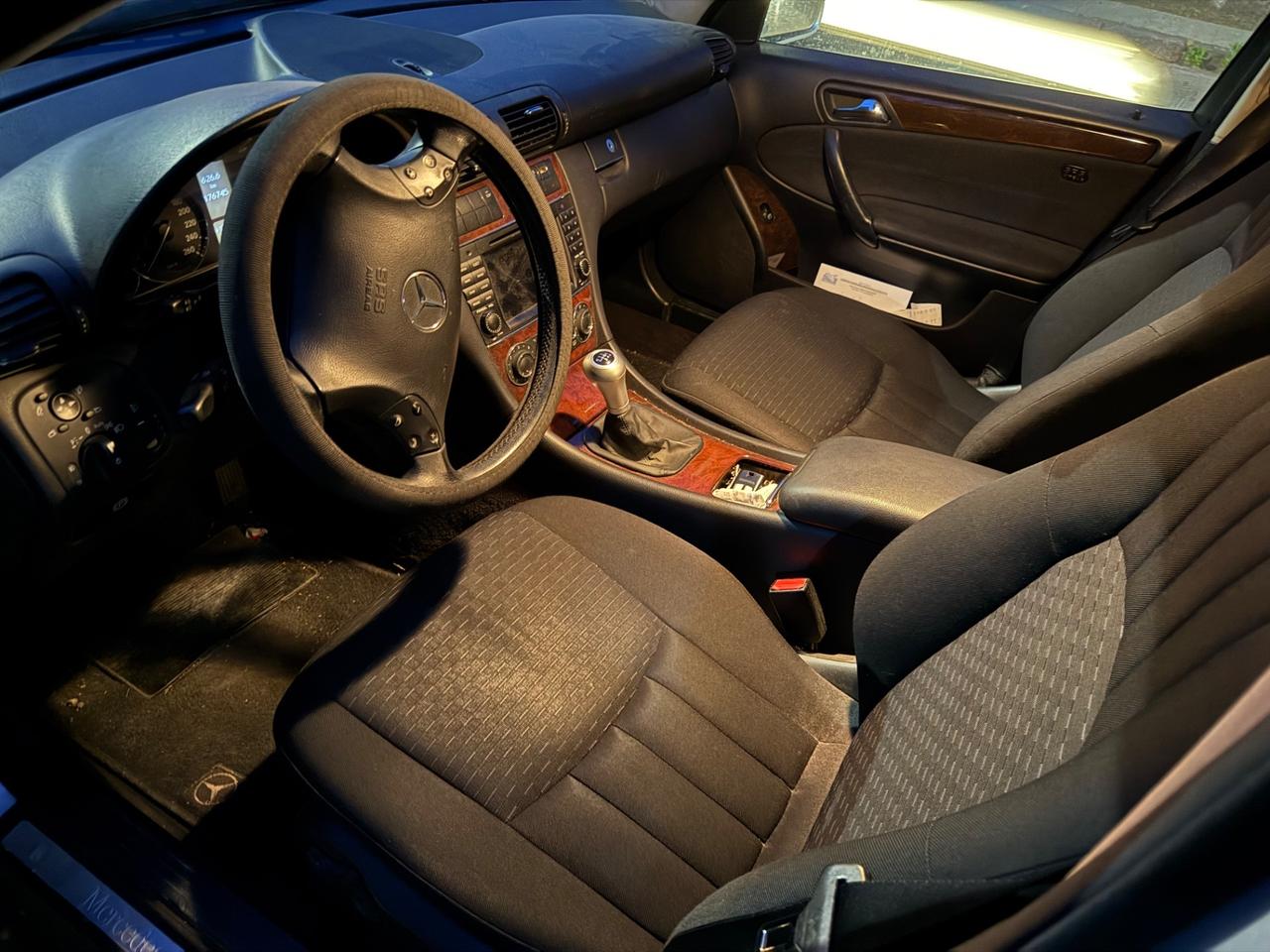 Mercedes-benz C220CDI Avantgarde Sport UNICOPRO2006