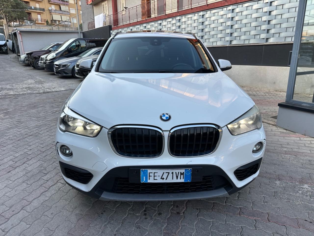 Bmw X1 sDrive18d Automatico Tetto Aprire 2016