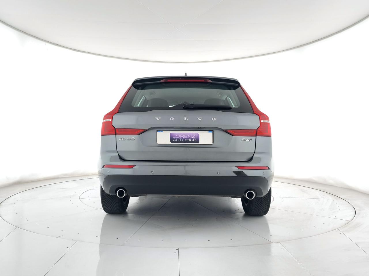 VOLVO XC60 2.0 b4 Momentum Pro awd auto CAMERA+APP CONNECT