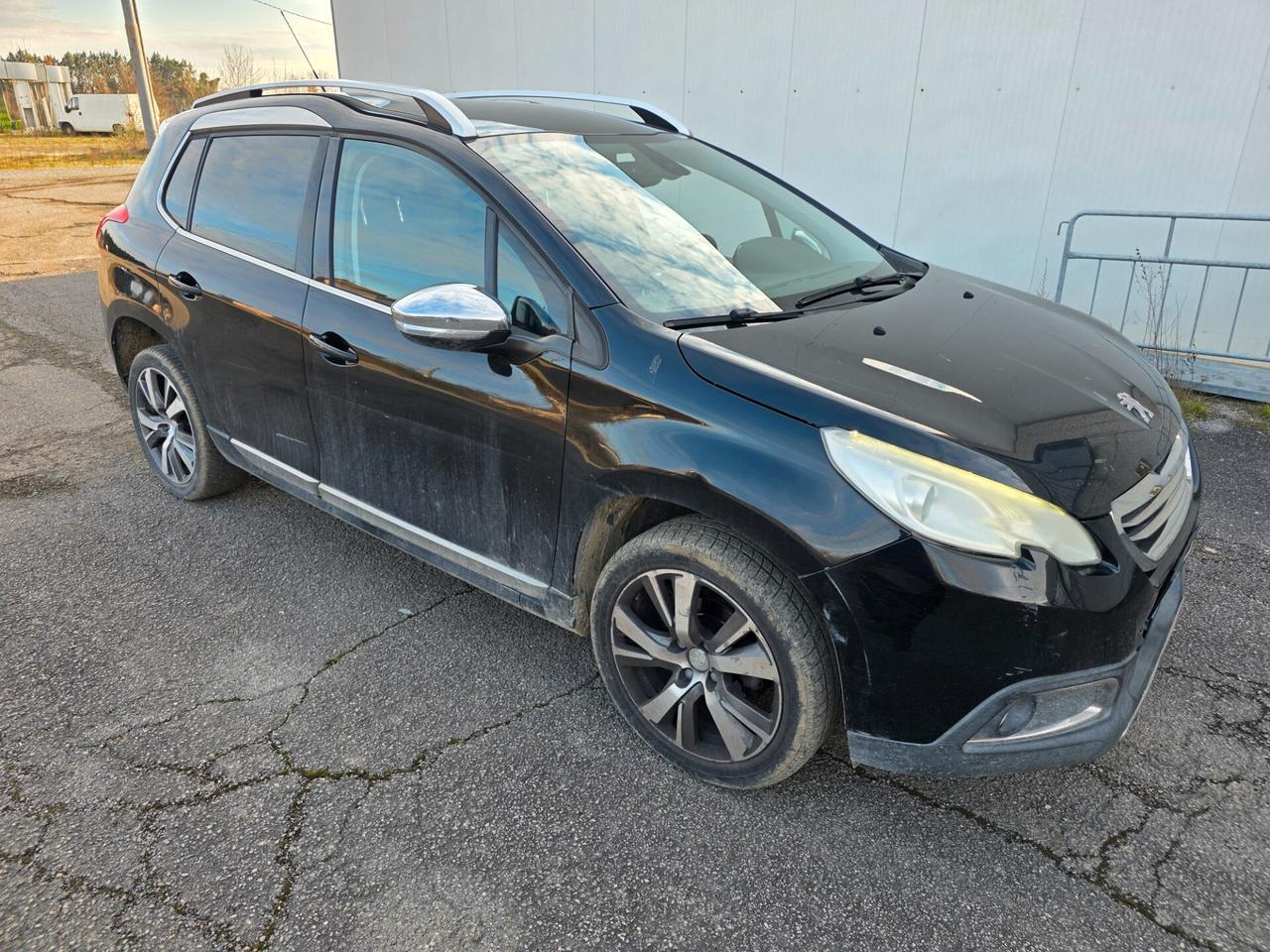 Peugeot 2008 BlueHDi 100 Allure