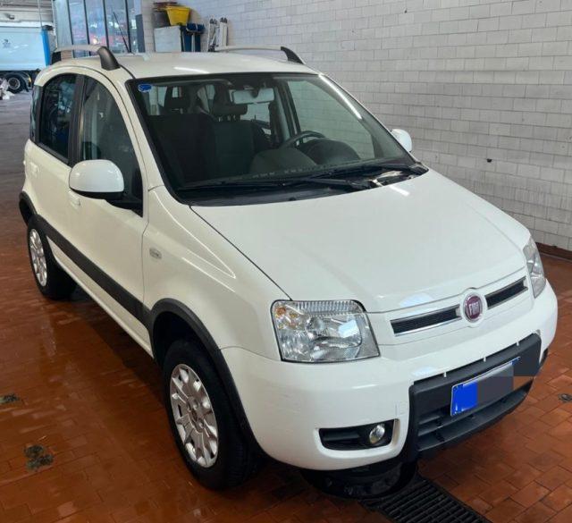 FIAT Panda 1.3 MJT 16V DPF 4x4 Climbing