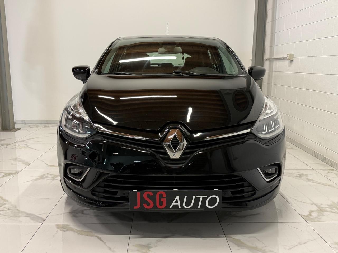 Renault Clio dCi 8V 75 CV 5 porte Moschino Intens