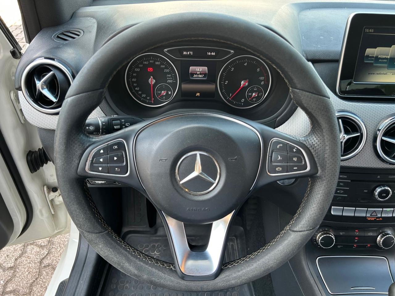 Mercedes-Benz B 180 d (cdi) Executive FL E6